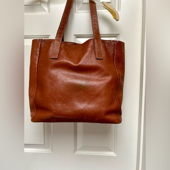 FRYE Mindy Leather Pocket Tote, EUC - Picture 3 of 13